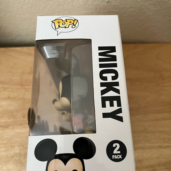 Funko Minnie & Mickey Pop Vinyl Figures - Red, Black, White toys r us - Picture 6 of 7
